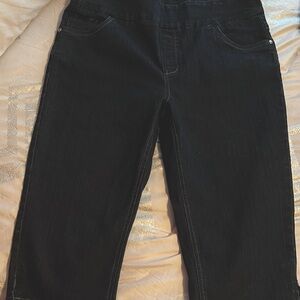 Pull on Darkwash Capris